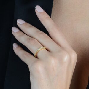 Aparador Dourado com Zircônia