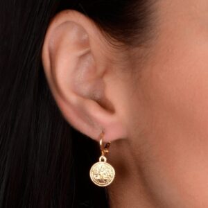 Brinco Dourado com Medalha Religiosa