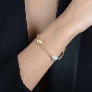 Pulseira Dourada Elo Português com Pérolas e Esferas
